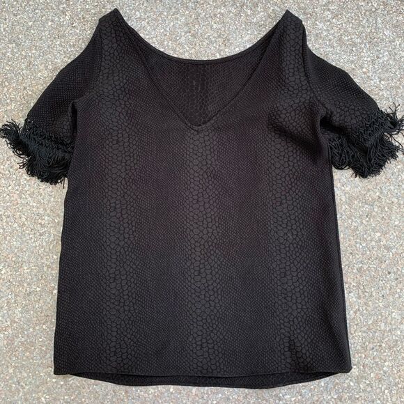 Cooper & Ella Cold Shoulder Top - Picture 2 of 7